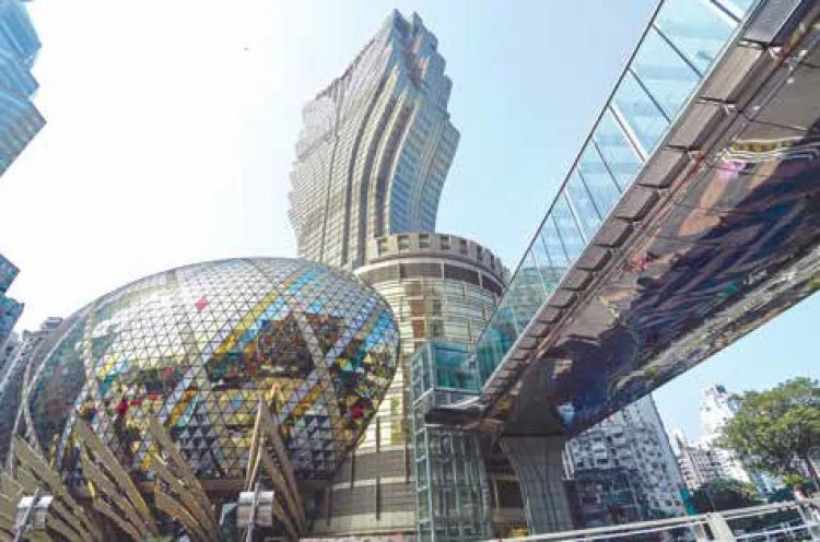 澳门旅游娱乐资产净值连升四年,但现金却跌穿90亿澳门元 — 封面