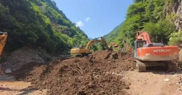 清晨恐怖巨响！甘肃山崩吞噬村庄33人遭活埋「仍有16人下落不明」 配图