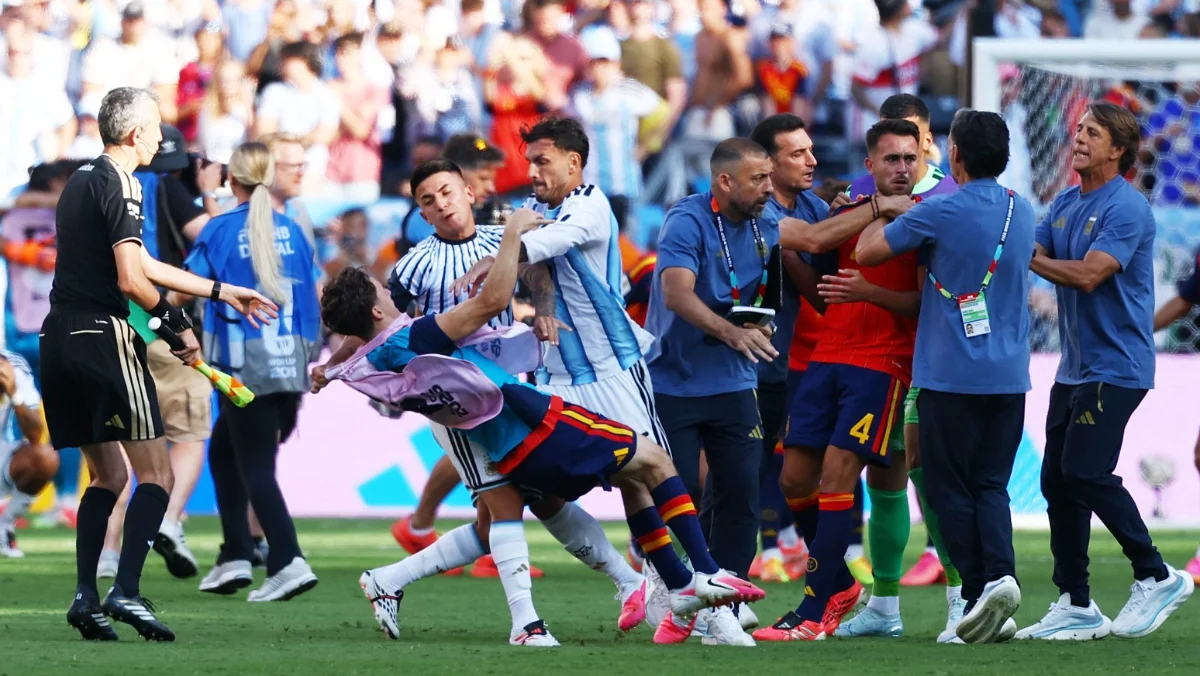 劣迹斑斑！阿根廷输球打人败人品FIFA列案要查了 配图