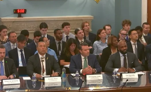 美国国会首开预测市场听证会：一场听证，三种立场，最高法院或在终点等候 配图