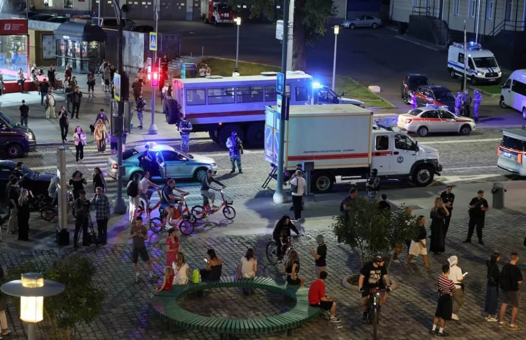 莫斯科餐厅爆炸3死21伤俄罗斯称遭炸弹攻击 — 封面