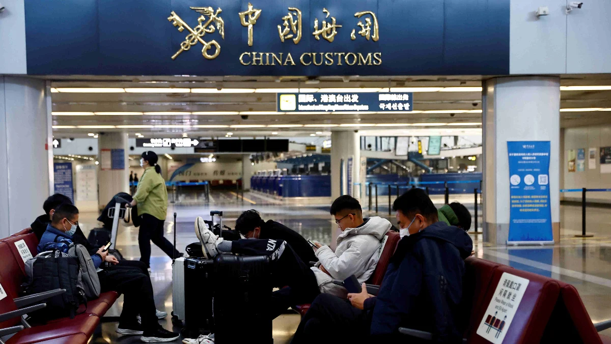 中国锁国管到肉体!出入境新规暗黑盘算曝光竟牵涉「脑机超级士兵」 — 封面