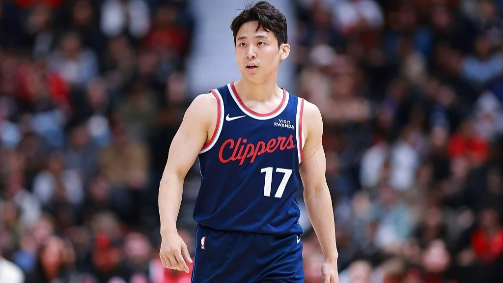 NBA季前赛｜河村勇辉14分钟轰10分4助攻No-look pass技惊四座 — 正文配图