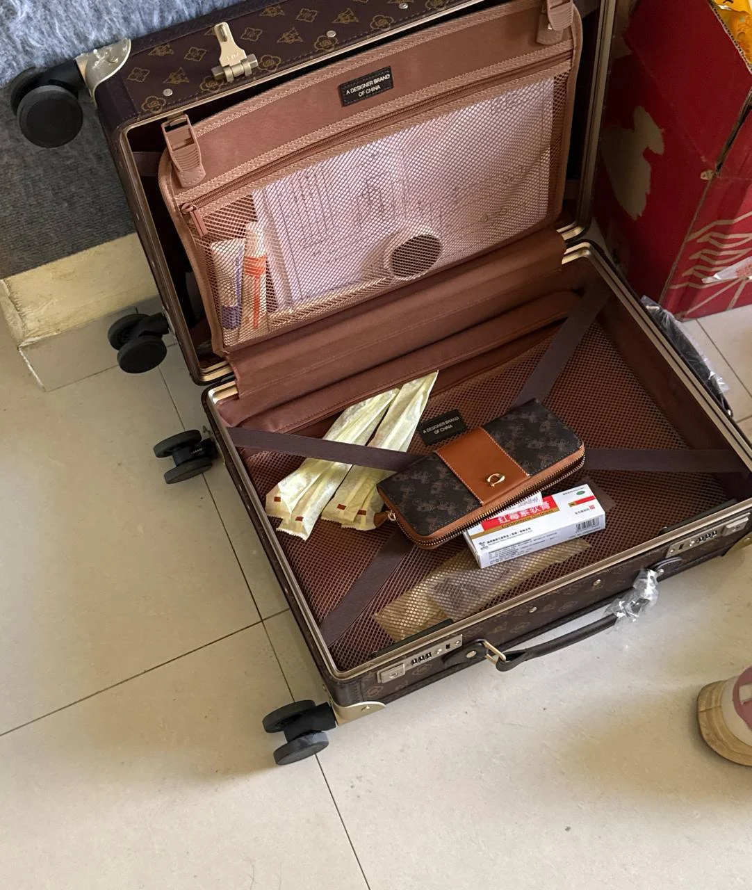托运行李后被洗劫一空 — 正文配图