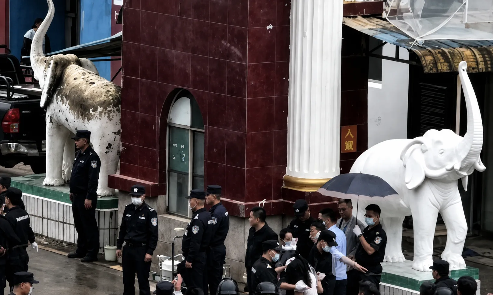 缅甸果敢再打电诈，部分被抓人员已移交中国有关部门 — 正文配图