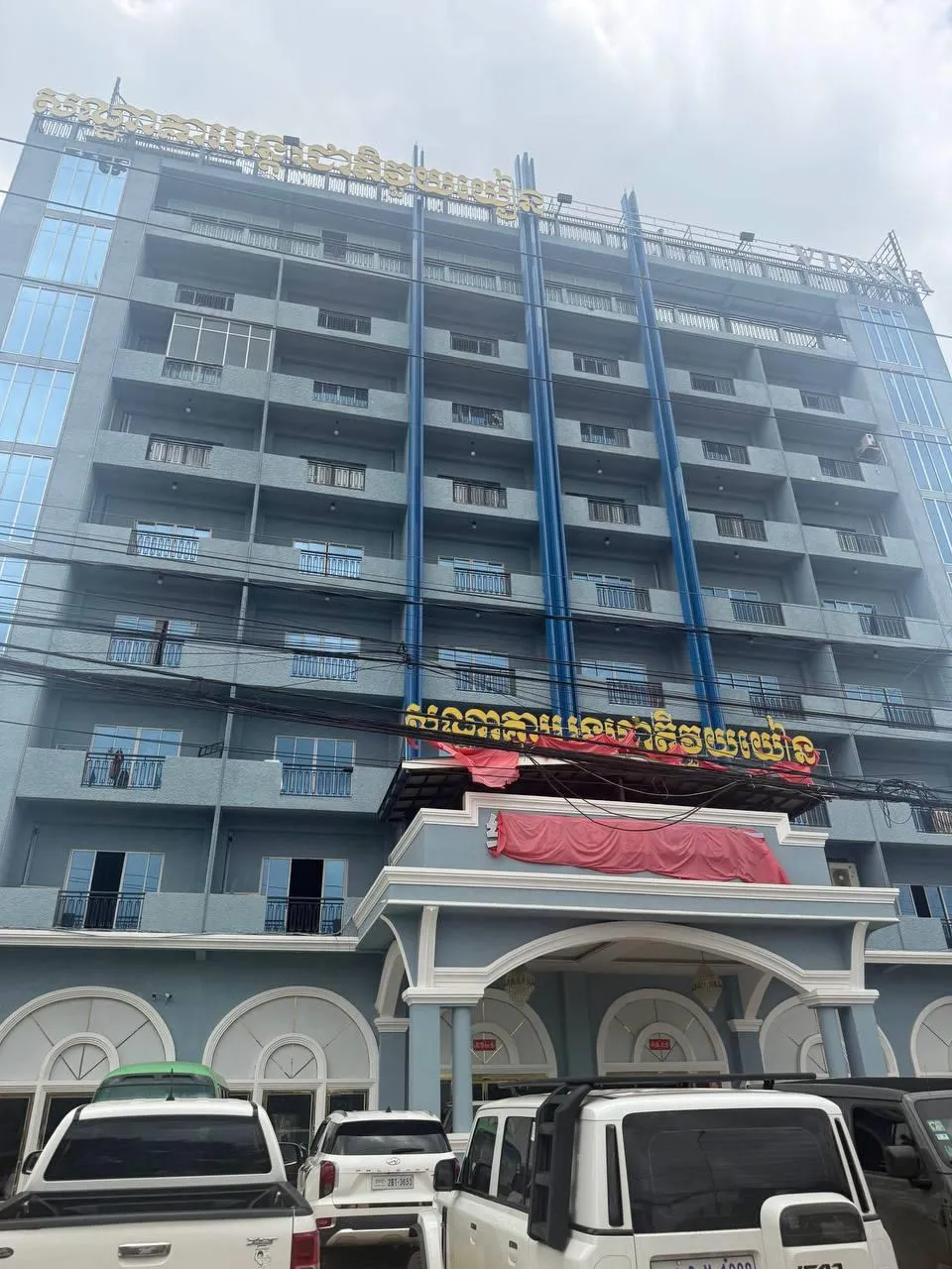 柬埔寨波贝一酒店被查,70名中国人被带走调查 — 封面