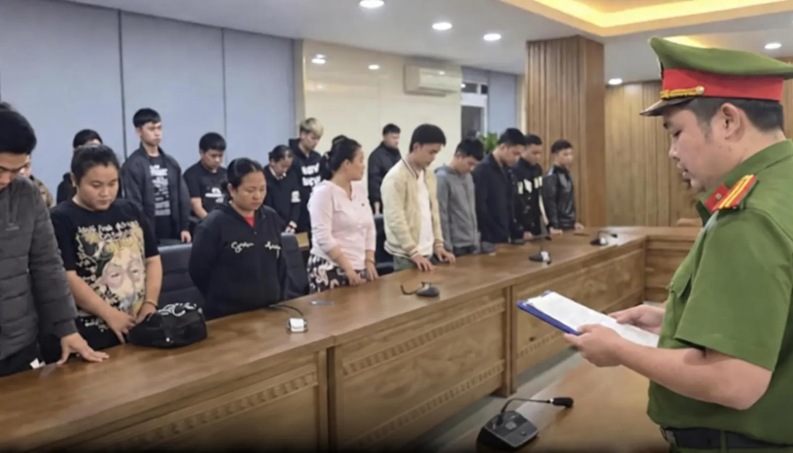 67.905万亿越南盾流经账户！越南起诉97人跨境洗钱网络 — 正文配图