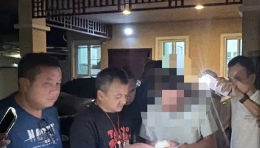 从中国通缉犯到“泰国人”？男子芭提雅生活30多年被查 — 正文配图