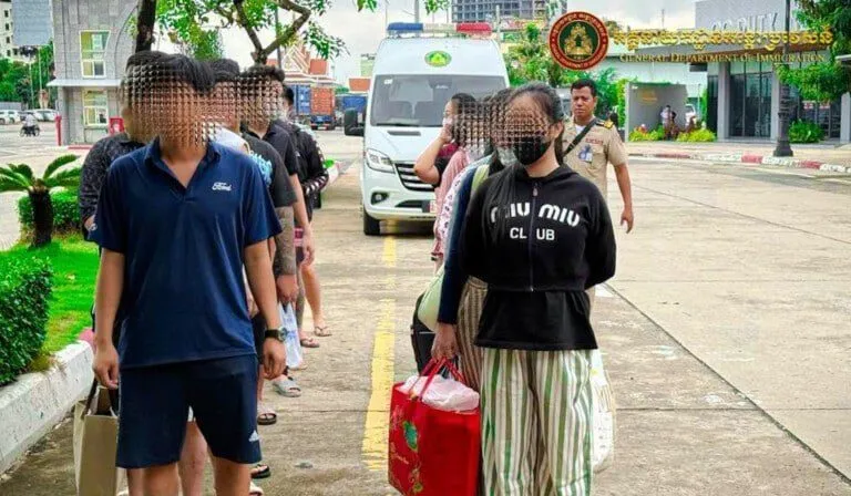 柬埔寨持续严打违法外籍人员,21名越南籍人员被驱逐 — 正文配图