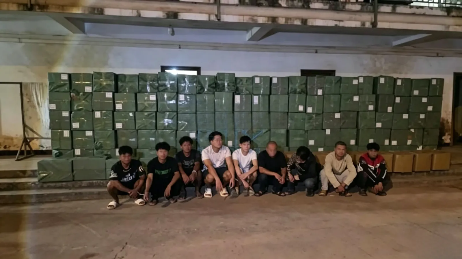 老挝磨丁突查电子烟运输案，9人被控制含5名中国人 — 正文配图