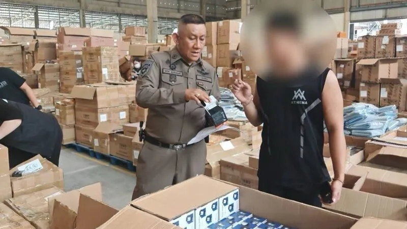 中国进口商品被查！泰国警方突袭邦普利仓库 — 正文配图