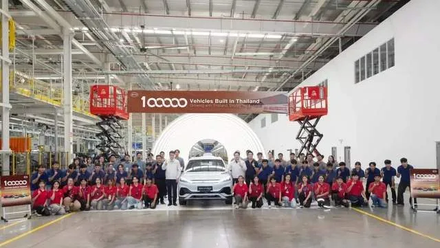比亚迪泰国迎来第10万辆新能源汽车，罗勇工厂产能持续扩大 — 封面