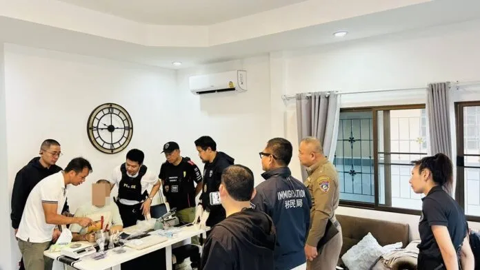 芭堤雅民宅藏“毒品调配室”!42岁美籍华裔男子被捕 — 封面