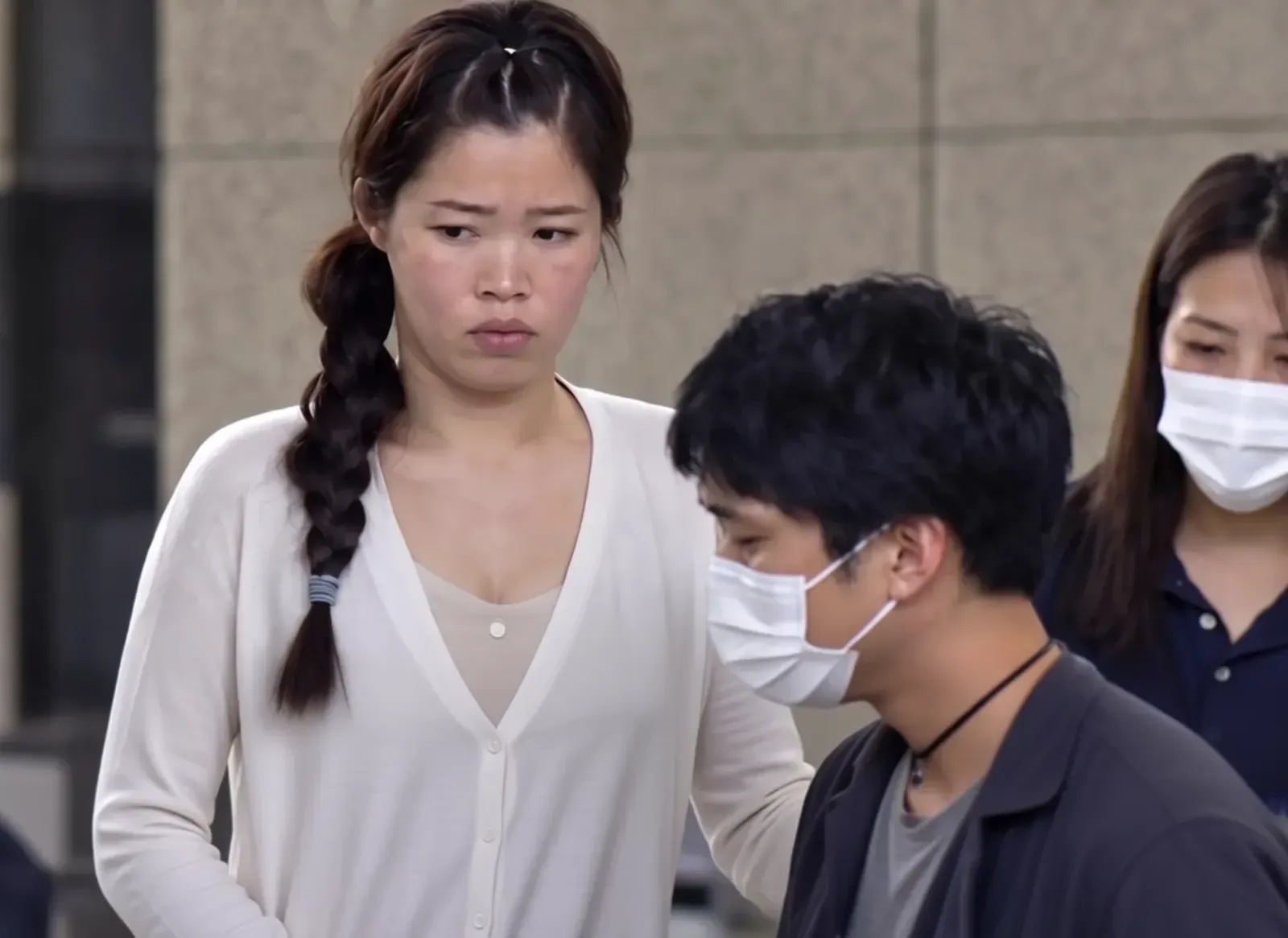 日本老人已被骗3公斤黄金！台湾女子第二次上门取货时被捕 — 封面