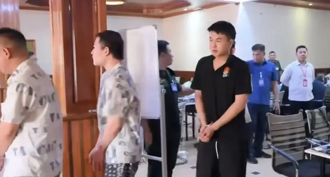 西港警方突袭涉电诈别墅！34人被控制、26人为中国籍 — 正文配图