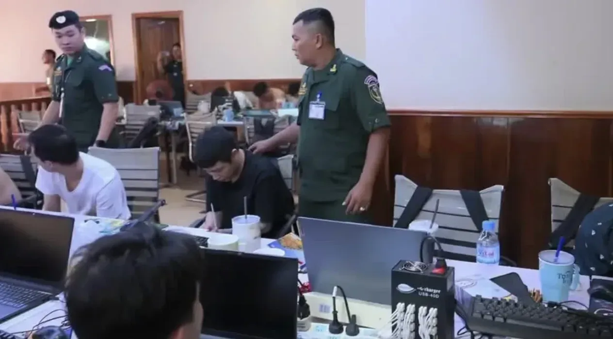西港警方突袭涉电诈别墅！34人被控制、26人为中国籍 — 正文配图