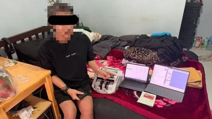 曼谷警方查获6600件电子烟!29岁男子及2名女管理员被捕 — 封面