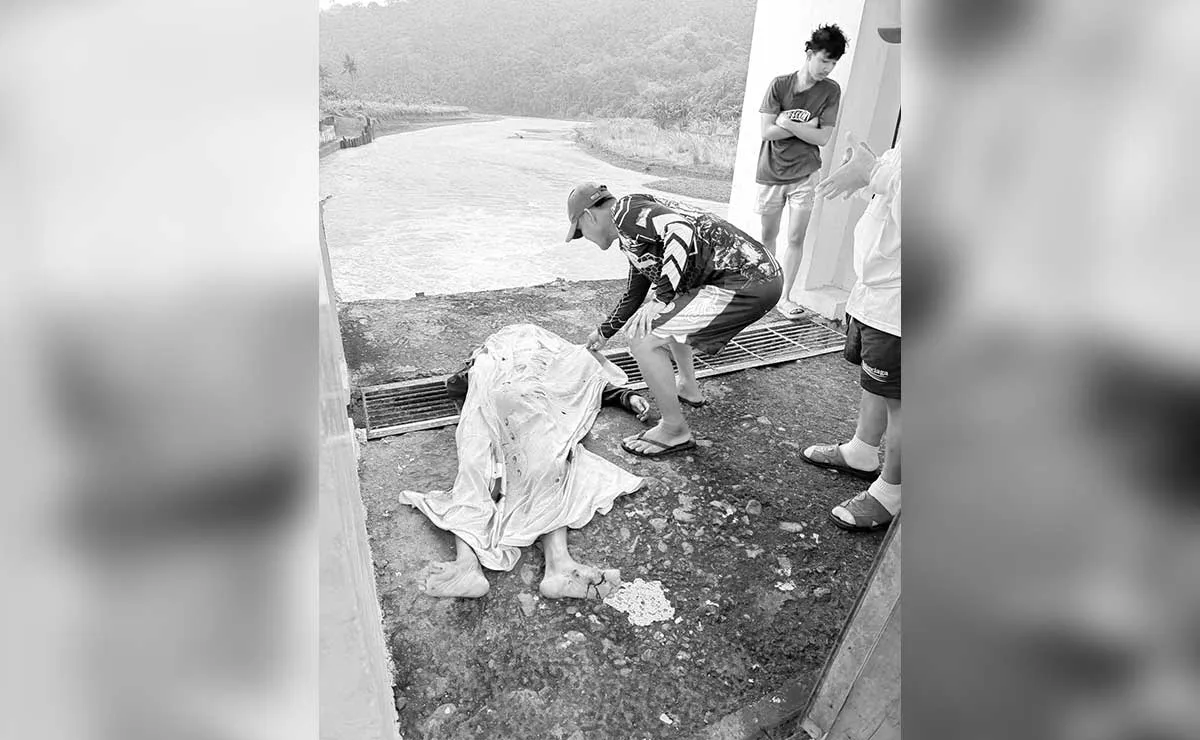 雷电突袭菲律宾工地,一名建筑工人不幸丧命
