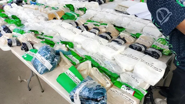 23万比索冰毒被查!菲律宾3名嫌犯接连落网 — 封面