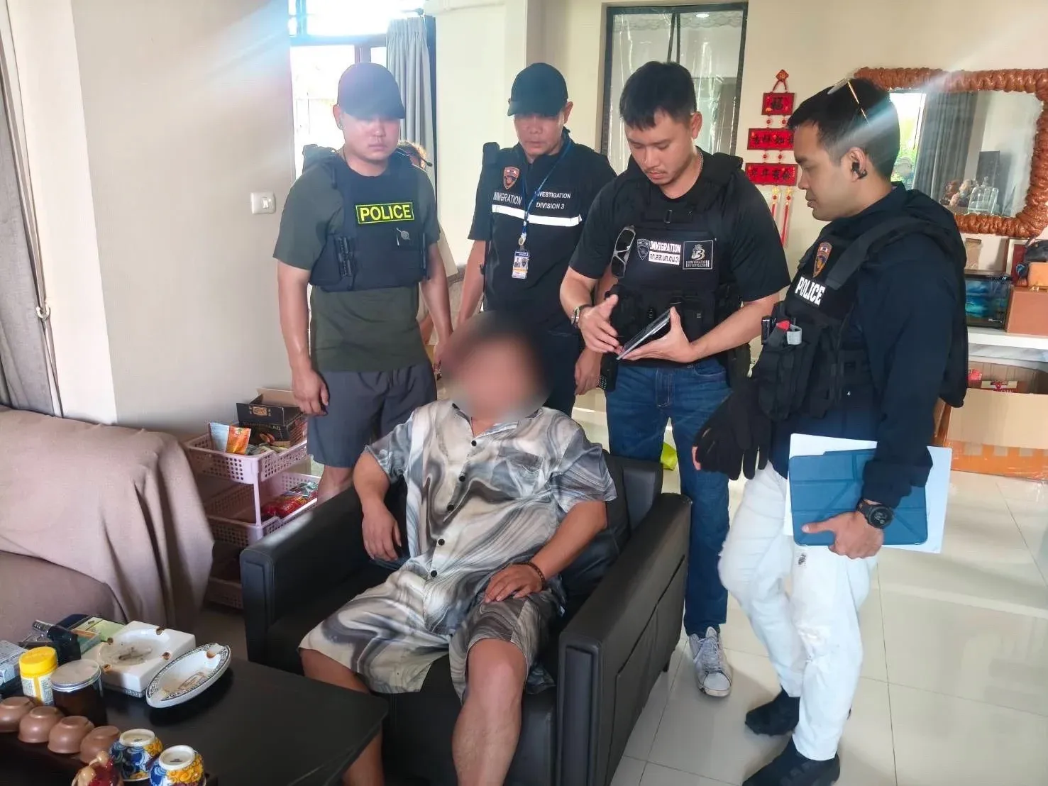中国37岁通缉犯藏身泰国豪宅被捕!涉案资金流转超5亿元 — 正文配图