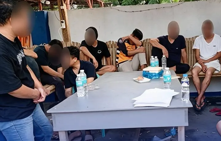 15名中国公民在菲律宾自首！移民局介入调查 — 封面
