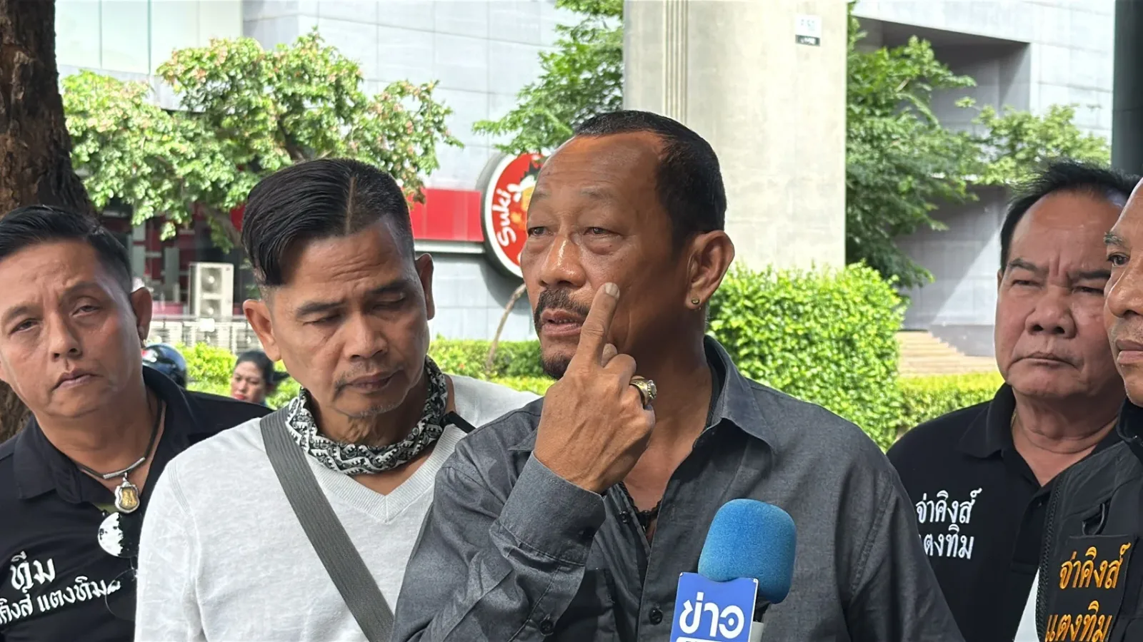 泰国63岁演员指控遭3人围殴！其中一人竟是警察 — 正文配图