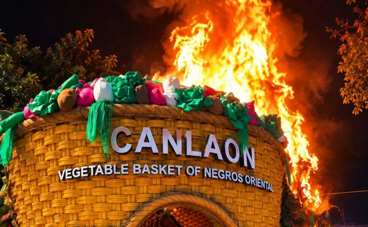 Some nine people suffered minor injuries on Thursday evening, October 21, after an accidental electrical fire broke out at the Canlaon Booth during the ongoing Buglasan Festival in  Dumaguete City.