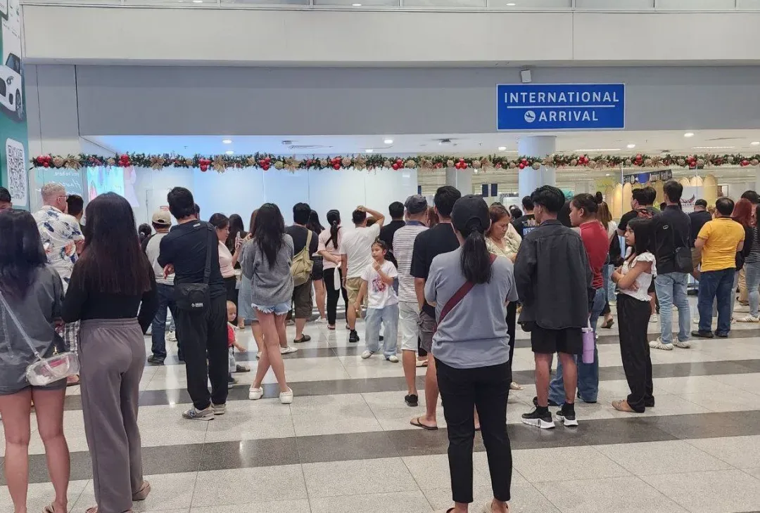 只因中国人免签？菲外交部签证权或被收回 — 封面