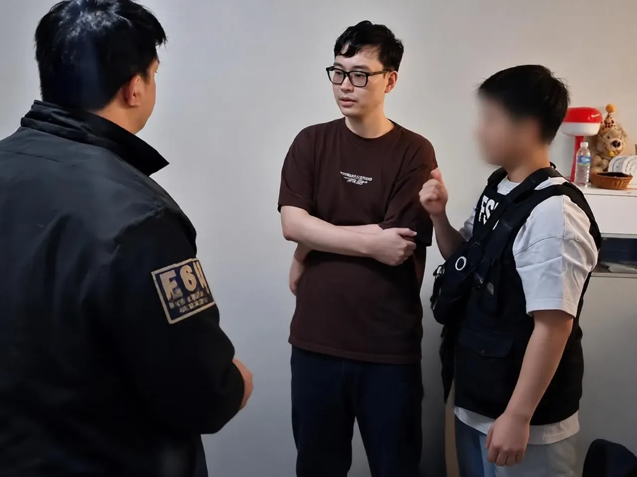 韩国男子在菲律宾潜逃多年！涉嫌经营3个游戏私服 — 封面
