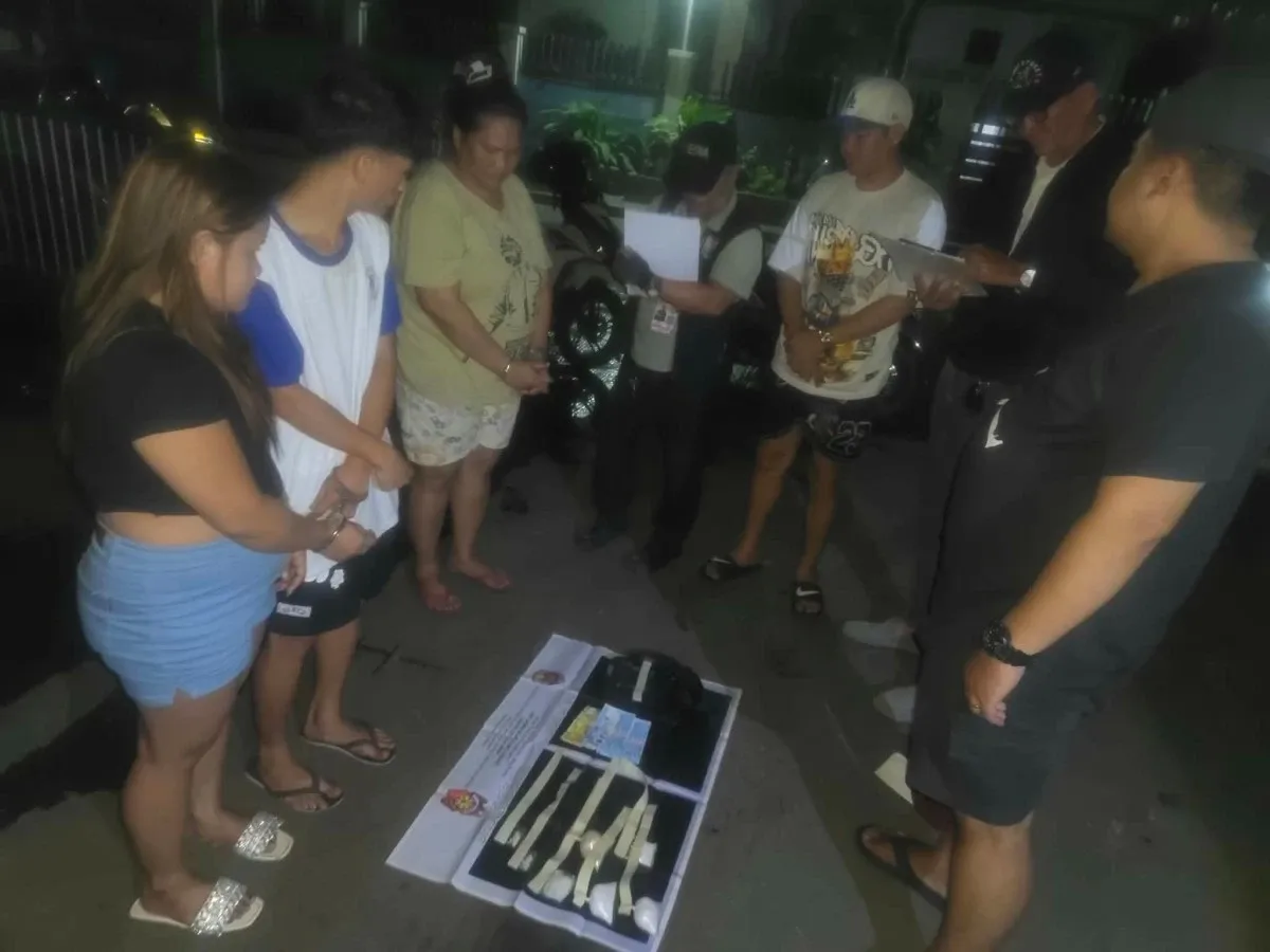 菲律宾小学门口成毒品交易点?警方出动,3人当场被捕 — 封面